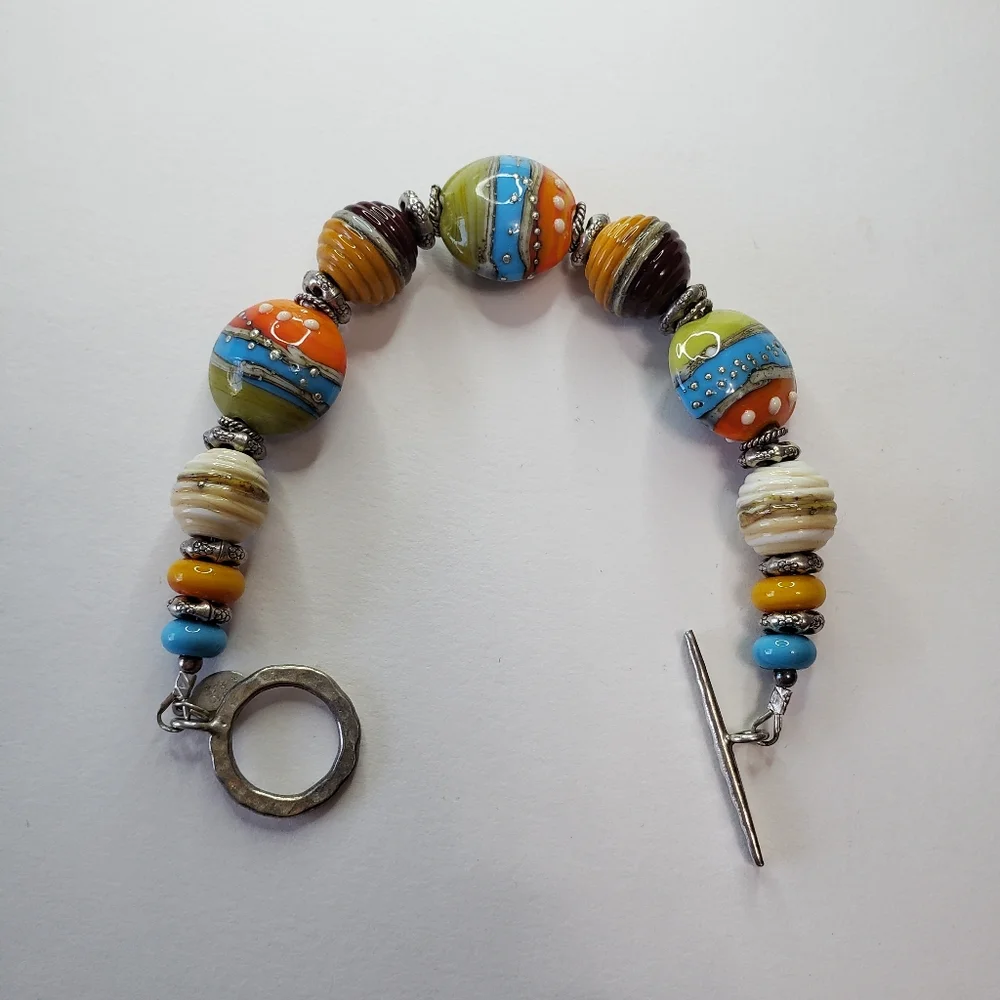 Baker's Design Ceramic silvered drops Beaded Bracelet With Toggle Clasp - Picture 8 of 11